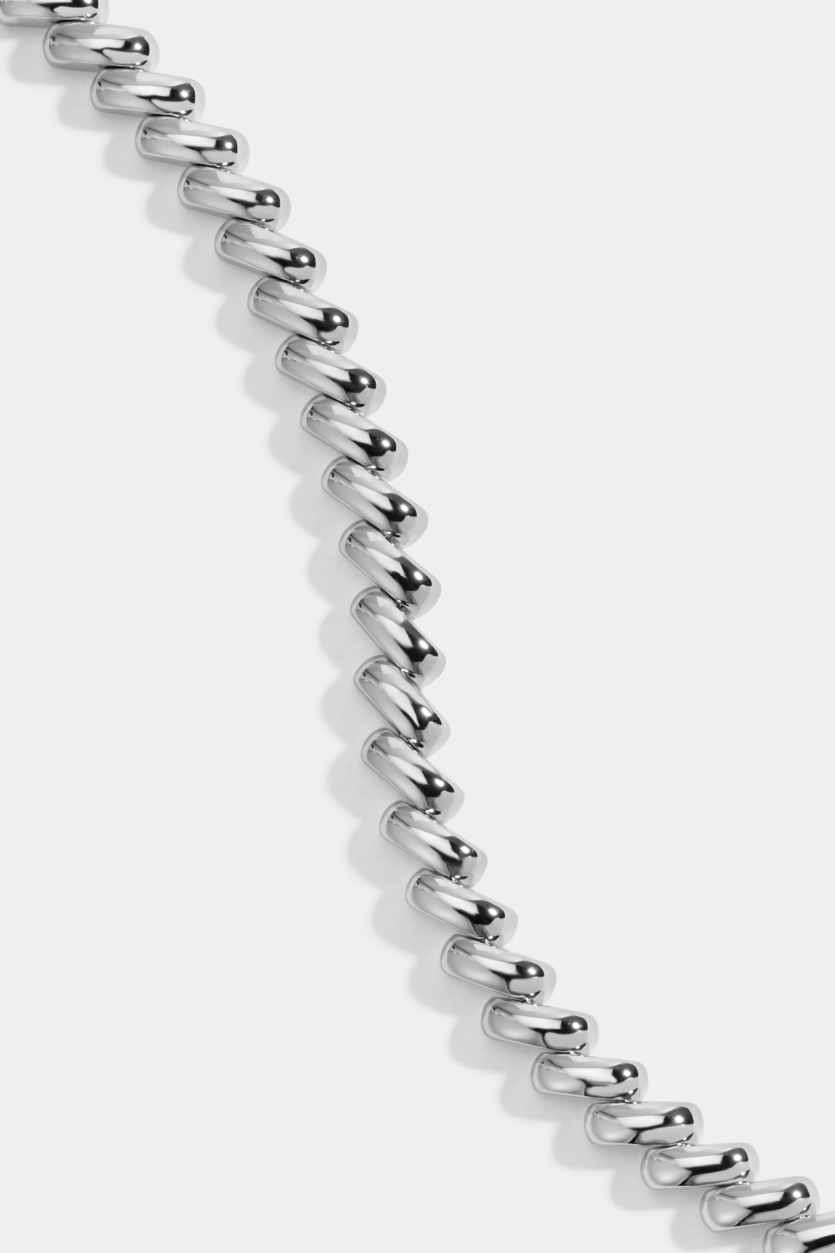 Lyra Chain – Lili Claspe