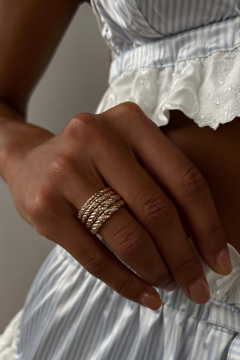 Large Gina Twist Ring