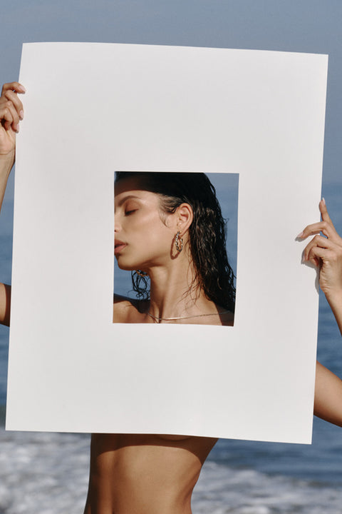 Mila Twist Hoops