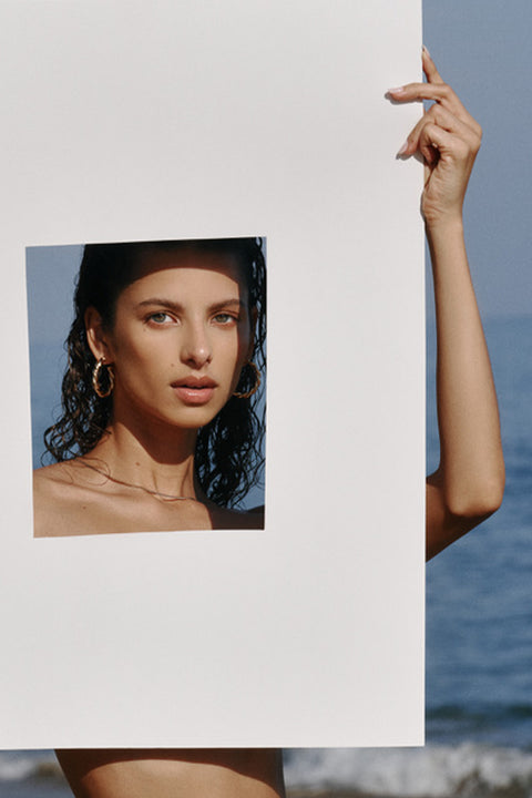 Mila Twist Hoops